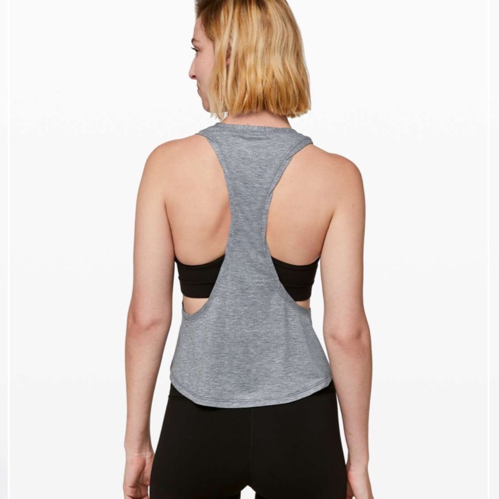 Lululemon wild wish tank- blue - like new - size 8 - Picture 5 of 9